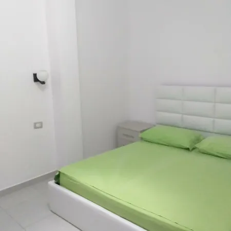 Lägenhet Sea View Apartement *
